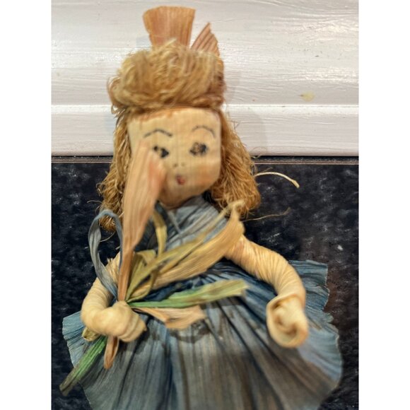 Vintage Handmade Corn Husk Doll 2 Layer Blue Beige Skirt Holding Flower Bouquet - Picture 2 of 9